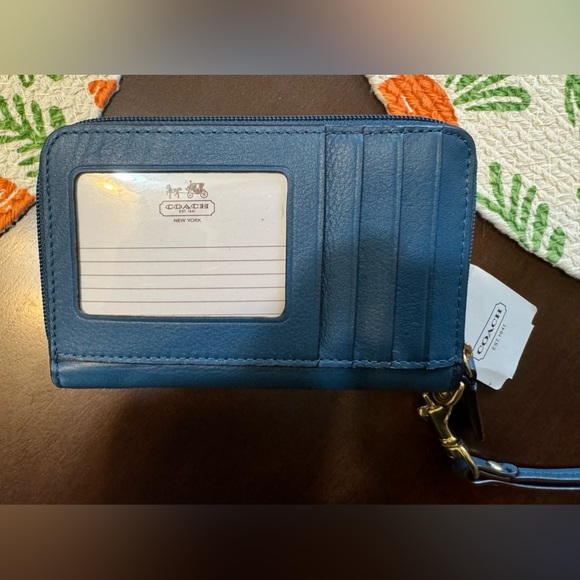 Authentic Coach Wallet - Picture 2 of 8
